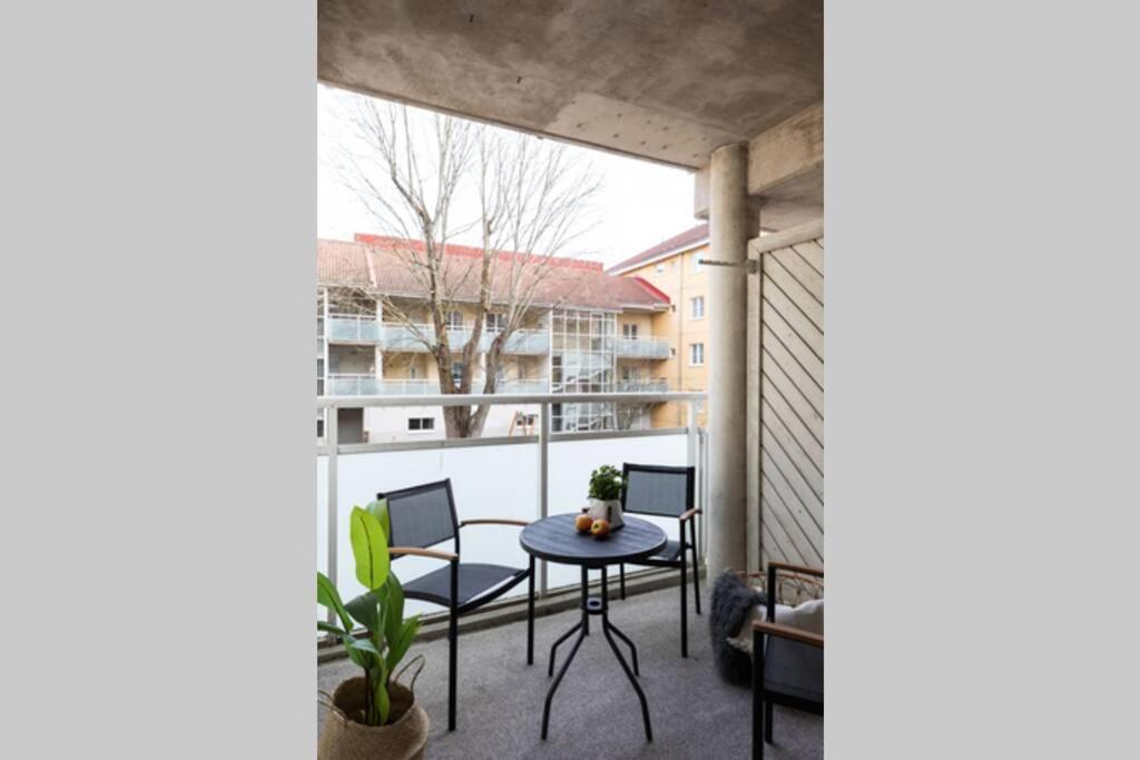 Sleepwell Apartments Allinkatu With Private Sauna And Parking Turku Exterior photo