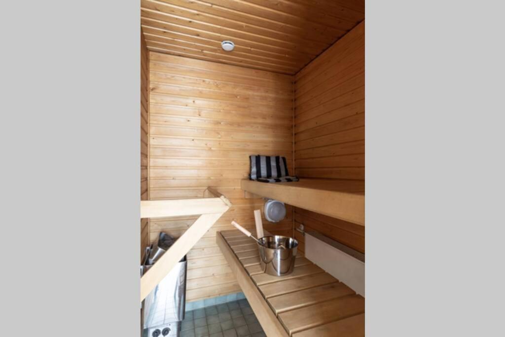 Sleepwell Apartments Allinkatu With Private Sauna And Parking Turku Exterior photo