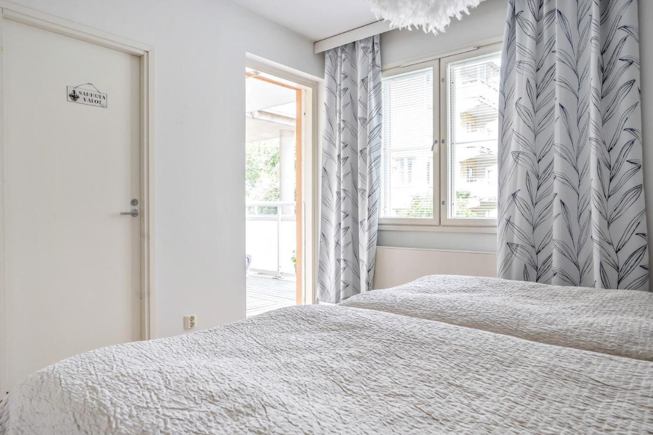 Sleepwell Apartments Allinkatu With Private Sauna And Parking Turku Exterior photo